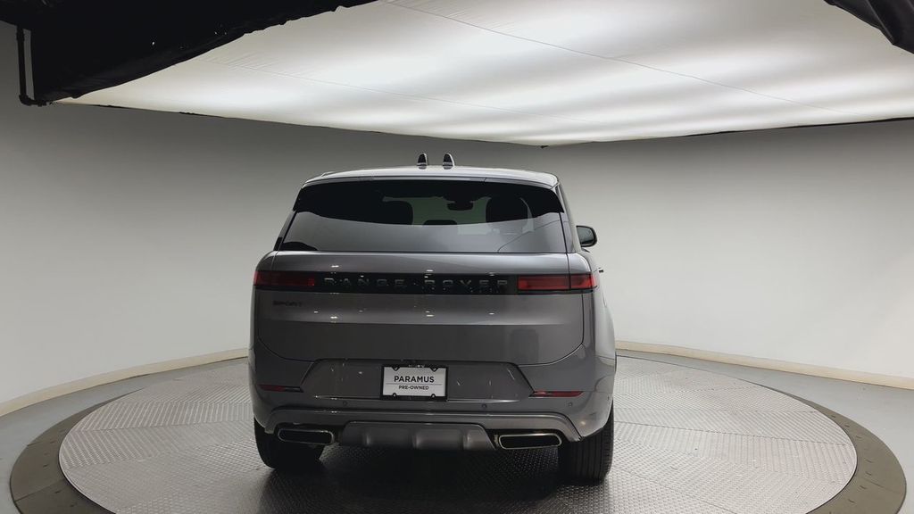 Thumbnail: 2024 Land Rover Range Rover Sport - 3