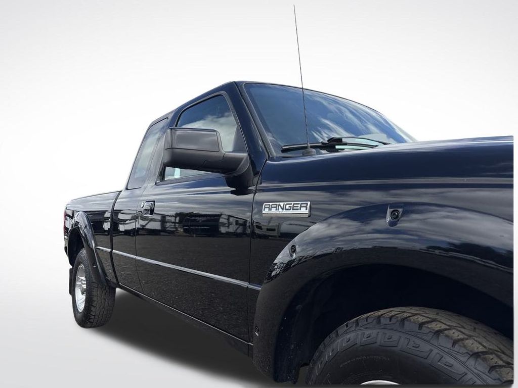 2008 Black Clearcoat Ford Ranger XLT RWD