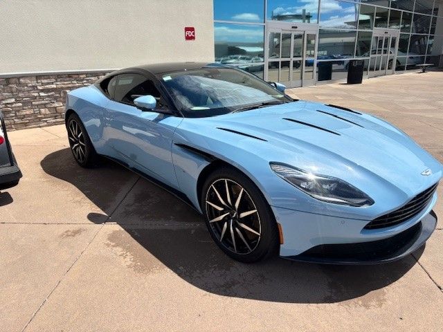 2017 Aston Martin DB11  3