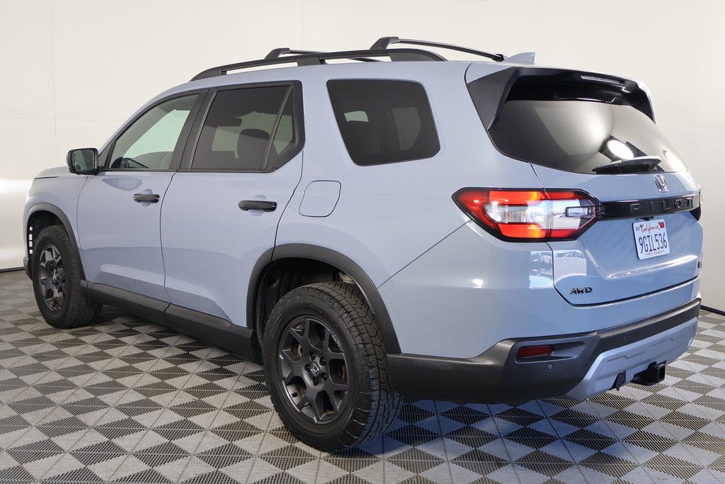 Thumbnail: 2023 Honda Pilot - 6