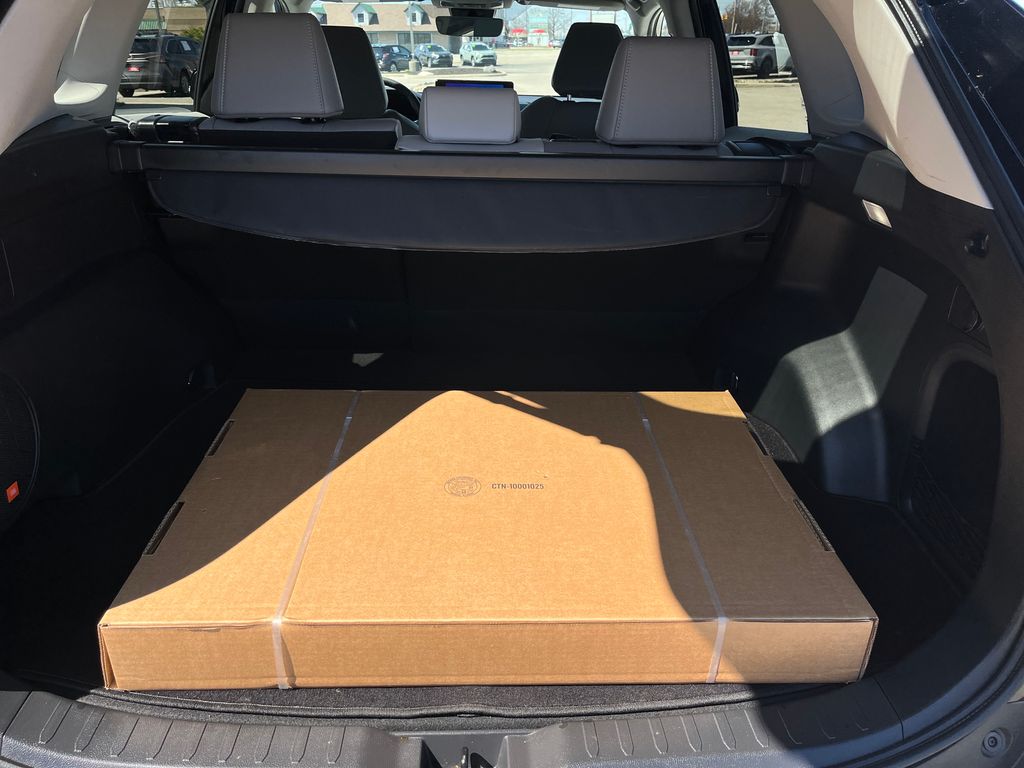 2023 Toyota RAV4 Hybrid Limited photo