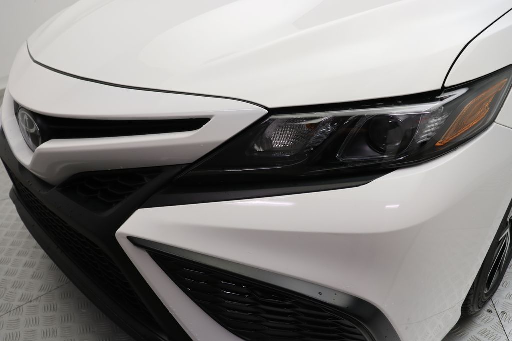 2024 Toyota Camry SE 3