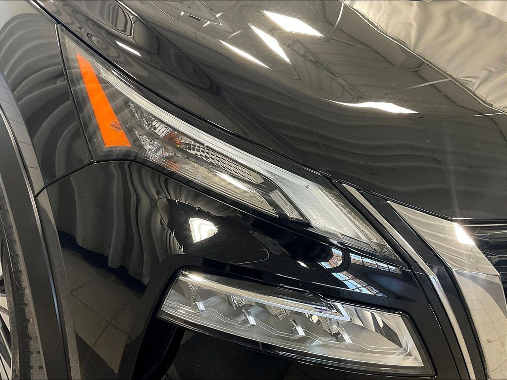 2023 Nissan Rogue — photo 32