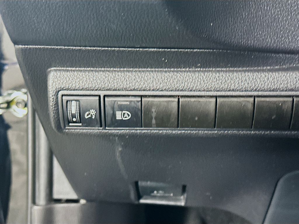 2023 Toyota Corolla LE 10