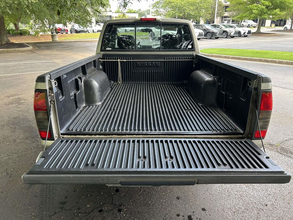 Used 2004 Nissan Frontier Truck