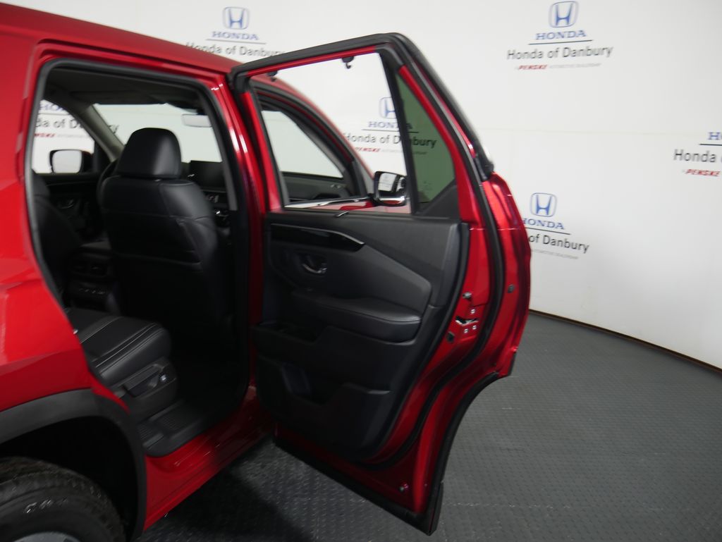 2025 Honda Pilot EX-L 6