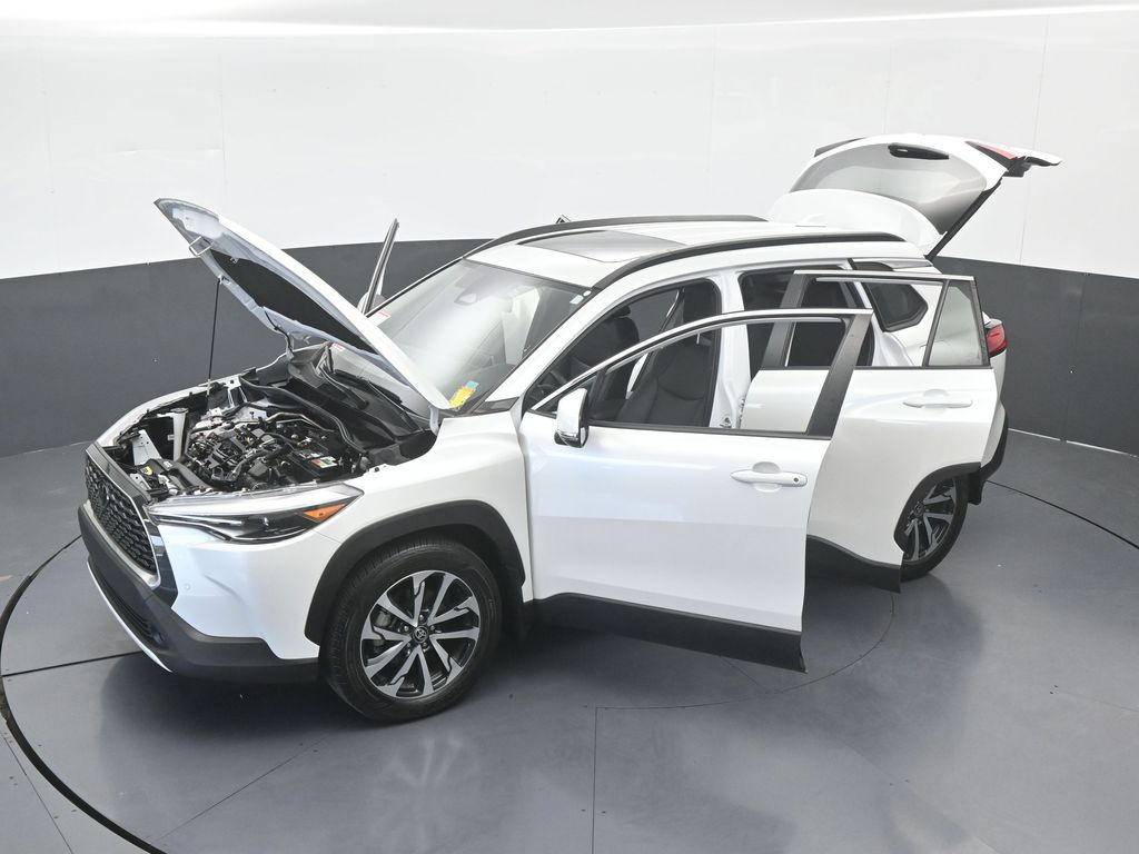 Used 2024 Pearl Toyota XLE image 63