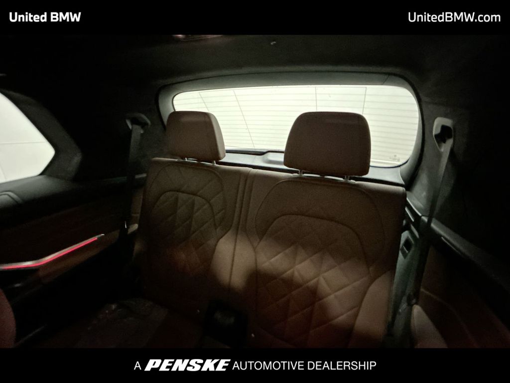 2023 BMW X7 xDrive40i 22
