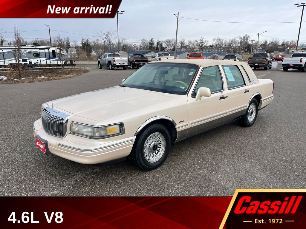 1996 Lincoln Town Car Signature