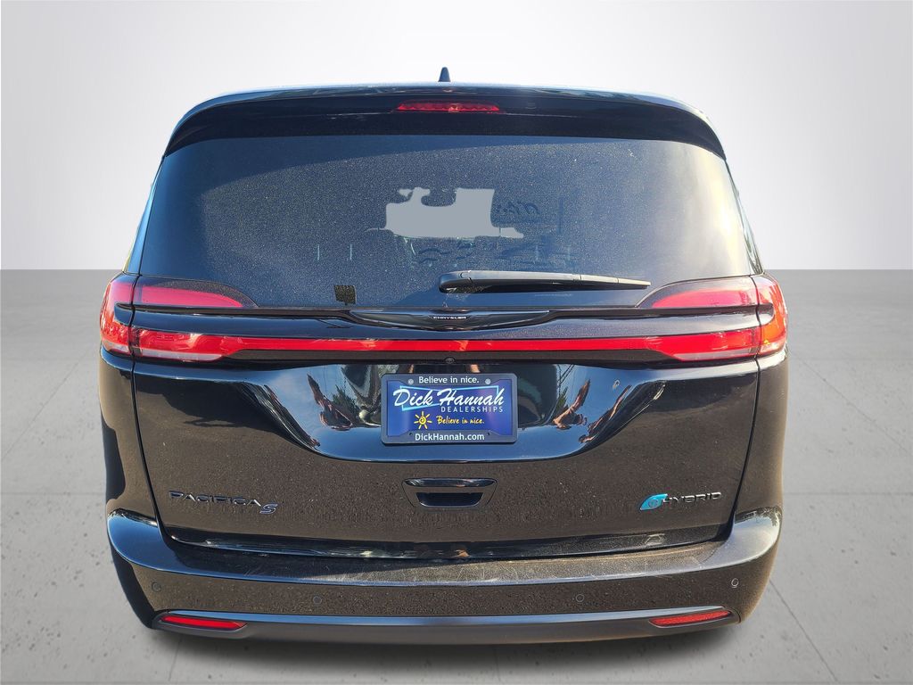 2022 Chrysler Pacifica Hybrid Limited
