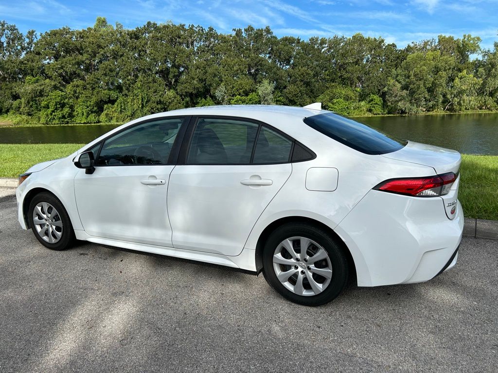 Thumbnail: 2021 Toyota Corolla - 3