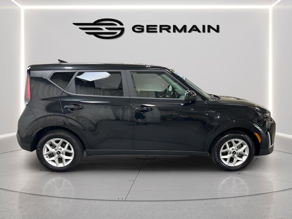Used 2025 Black Kia LX image 8