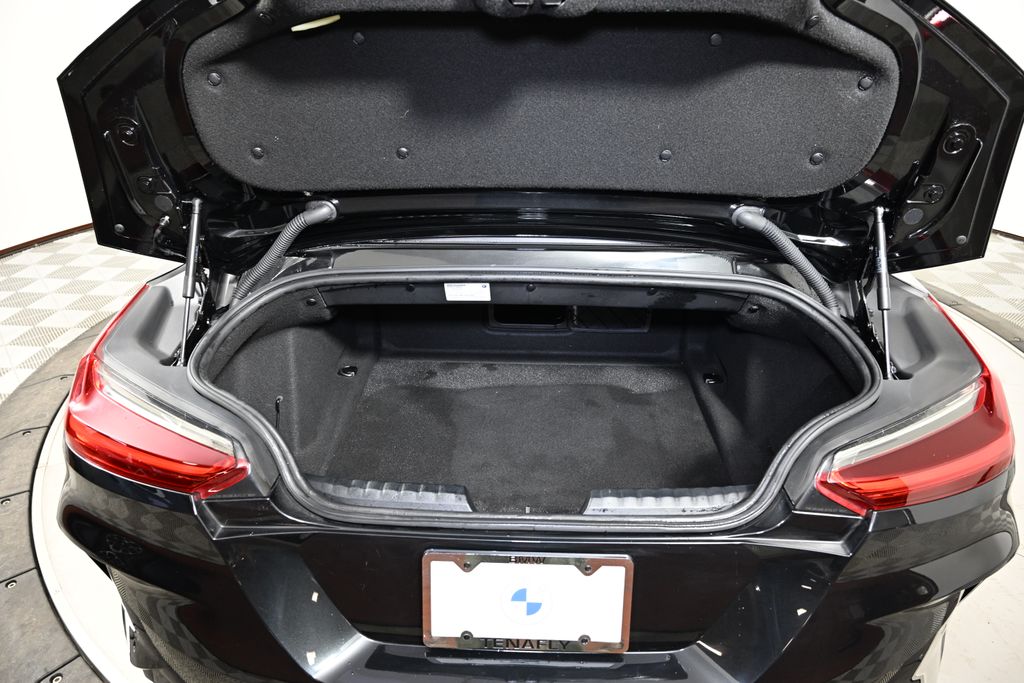 Thumbnail: 2024 BMW Z4 - 18