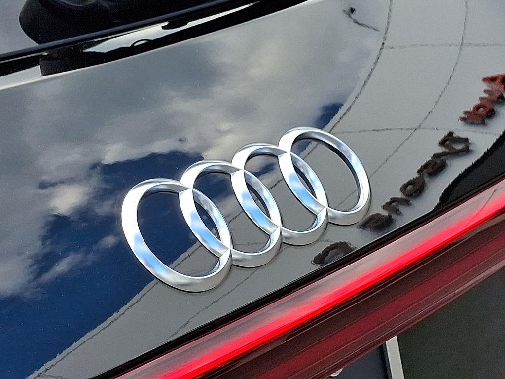 2022 Audi e-tron S Premium Plus 30