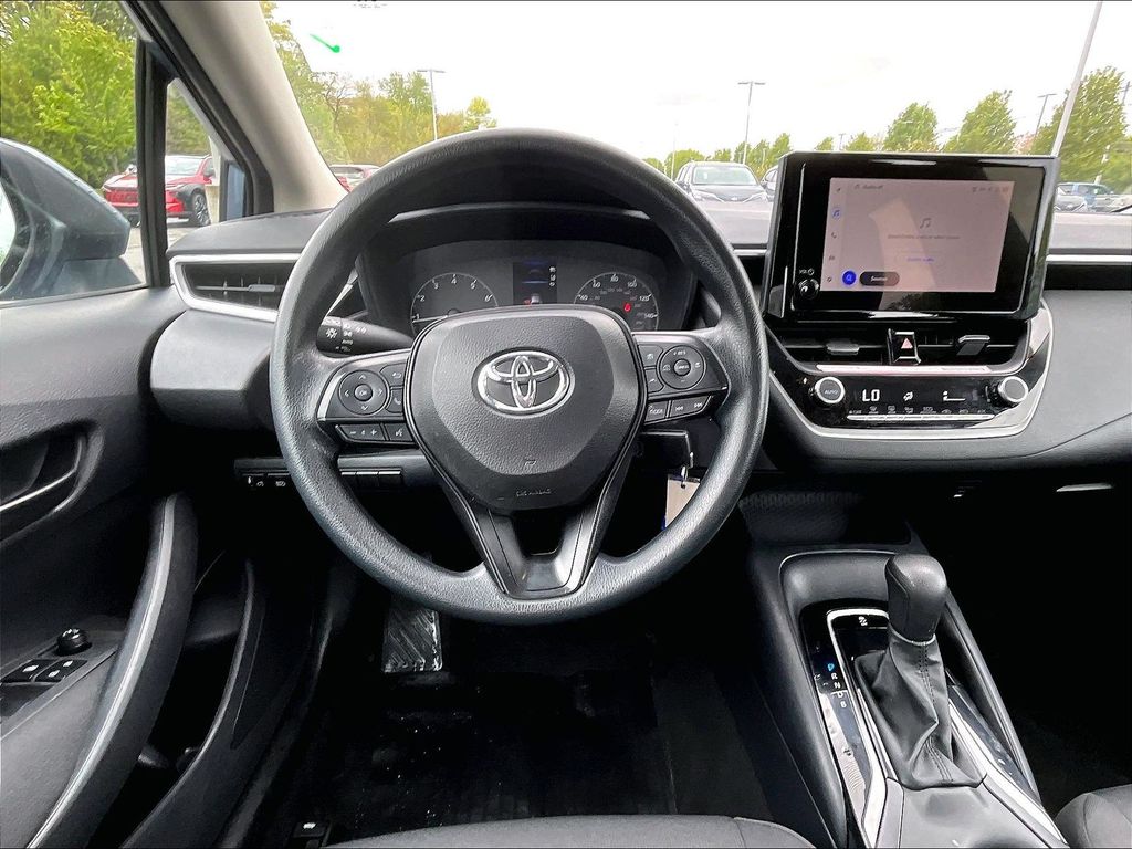 2024 Toyota Corolla — photo 17
