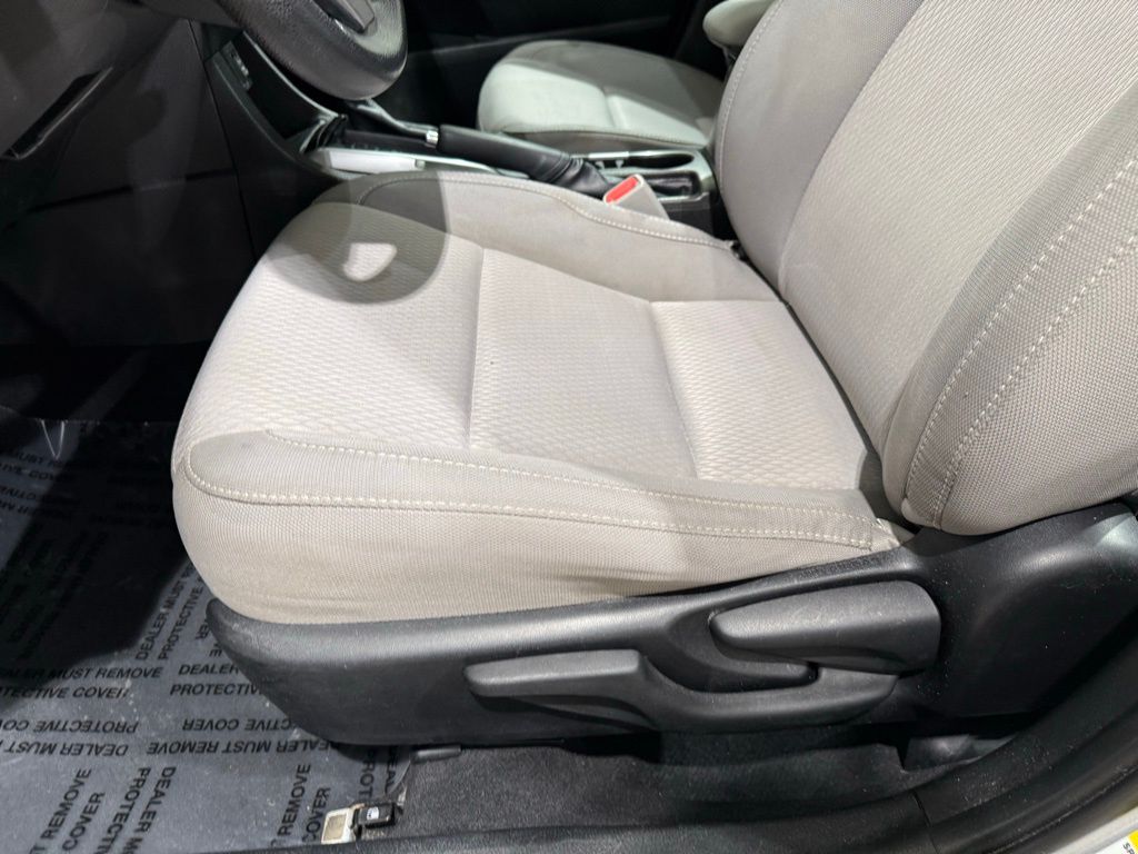 Thumbnail: 2015 Toyota Corolla - 13