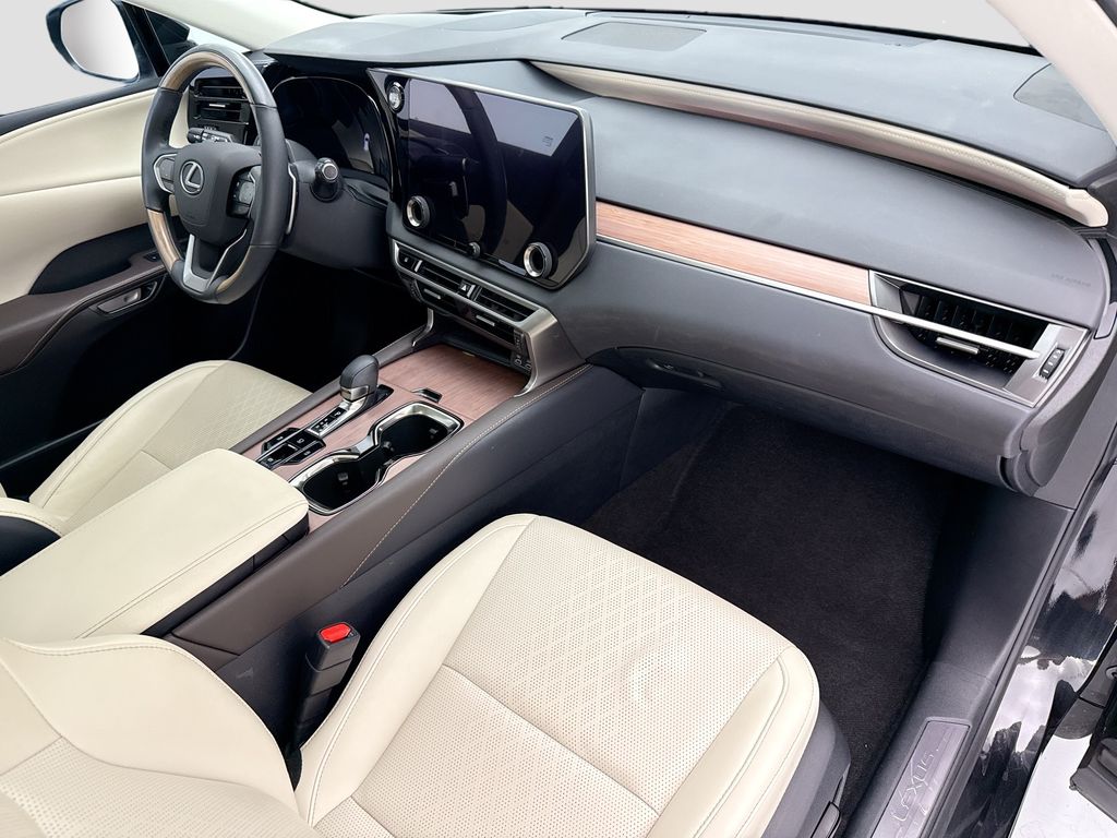 Thumbnail: 2023 Lexus RX - 16