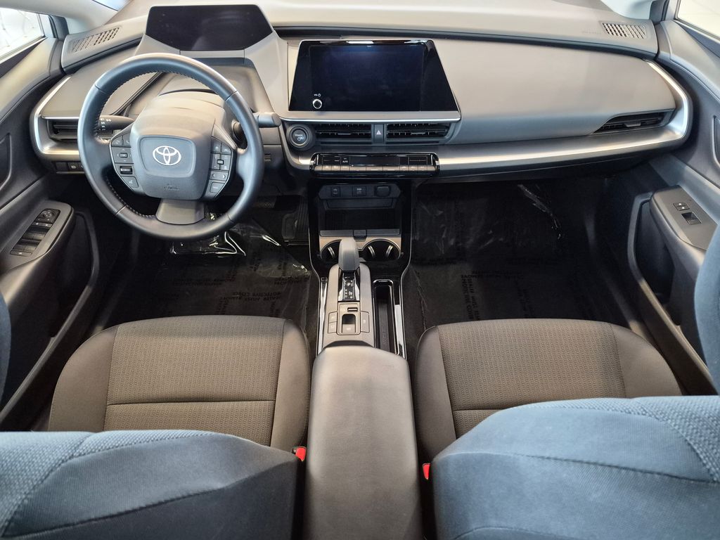2025 Toyota Prius LE