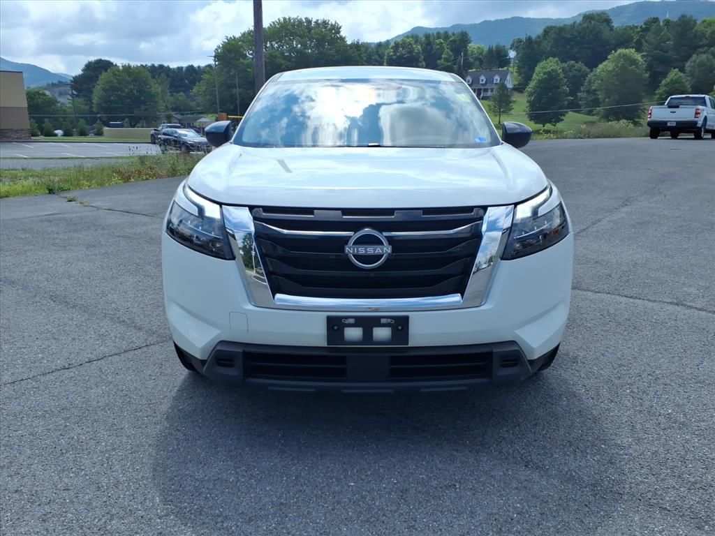 Used 2023 White Nissan S image 9