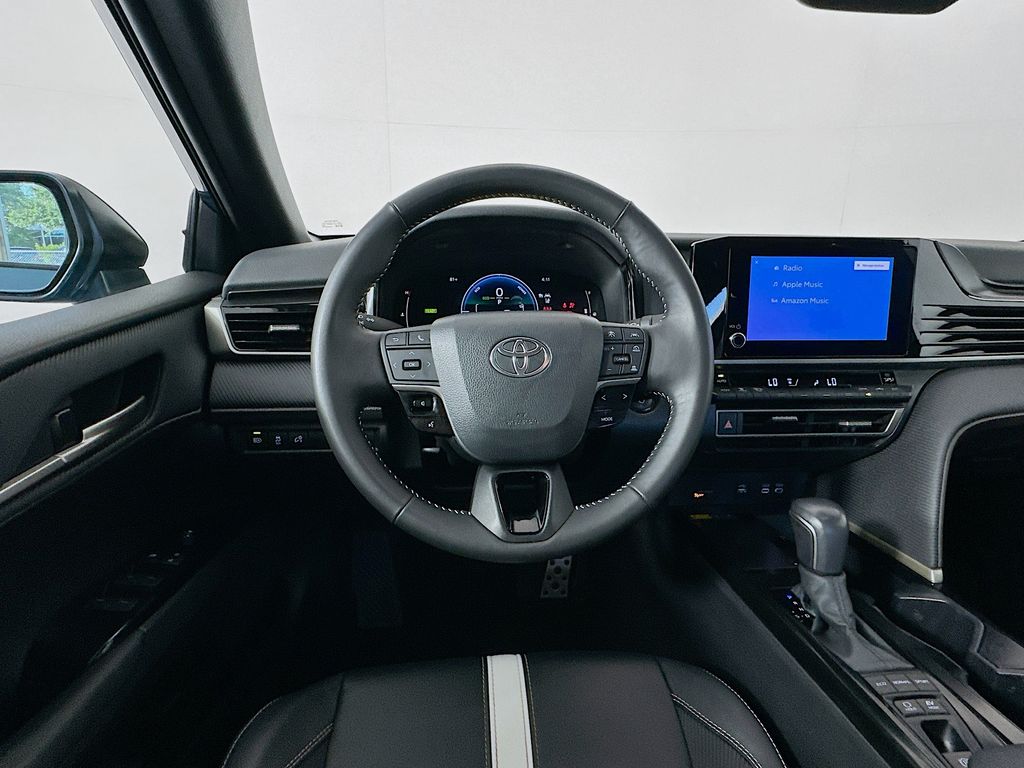 Thumbnail: 2025 Toyota Camry - 21