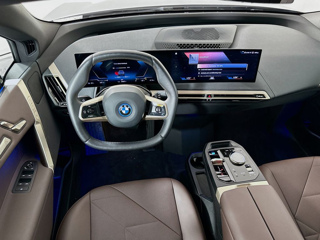 Thumbnail: 2023 BMW iX - 22