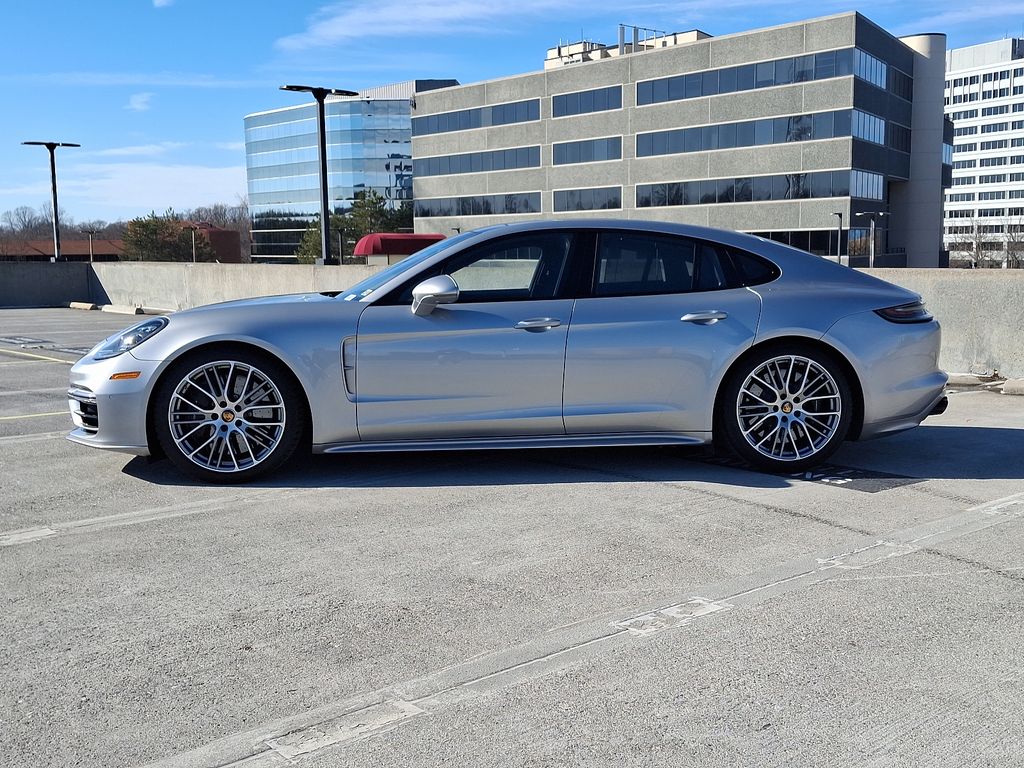 2021 Porsche Panamera Turbo S 2