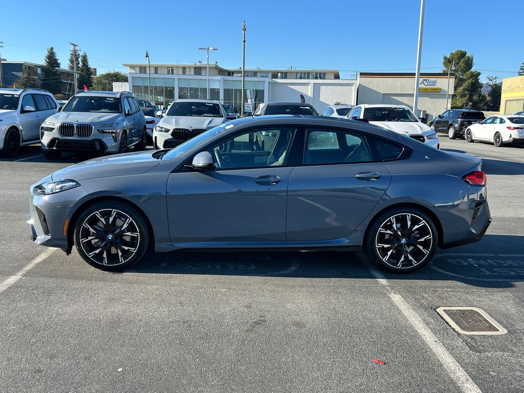 Thumbnail: 2026 BMW 2 Series - 2