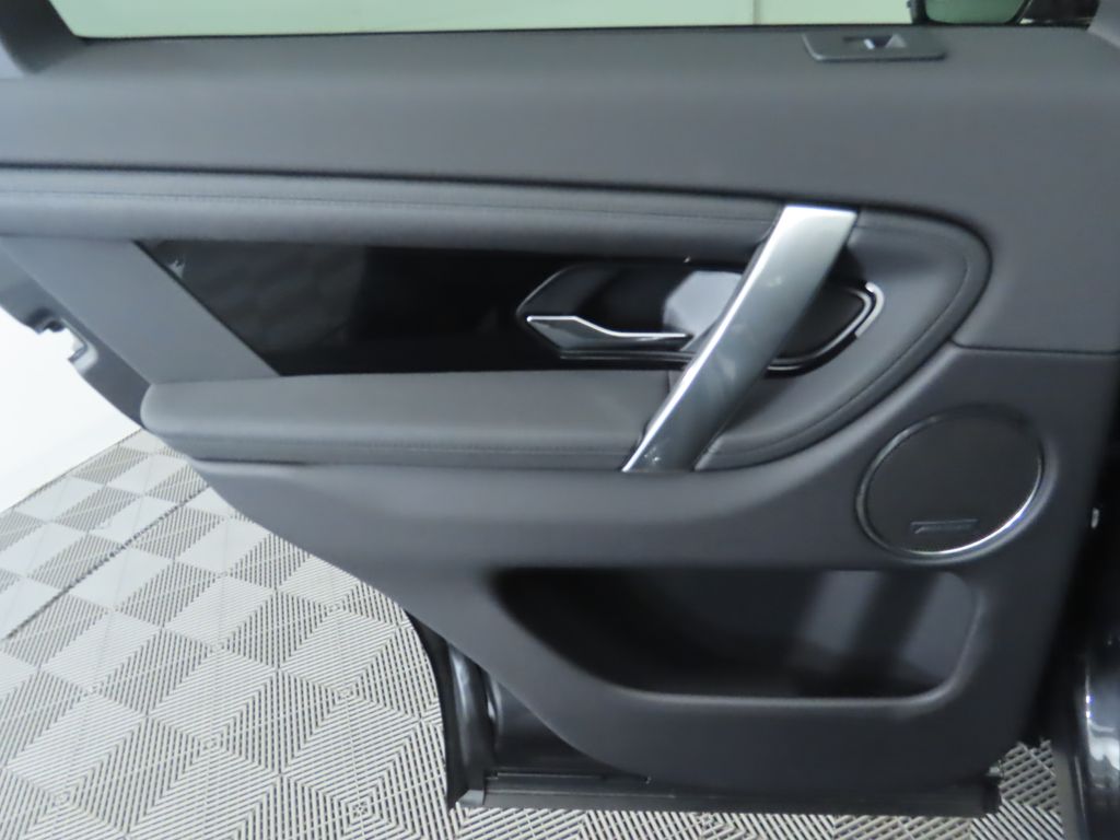 Thumbnail: 2025 Land Rover Discovery Sport - 27