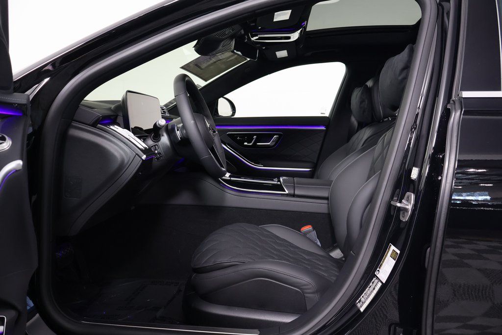 Thumbnail: 2025 Mercedes-Benz S-Class - 5