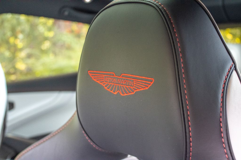 2025 Aston Martin DBX 707 - Photo 11
