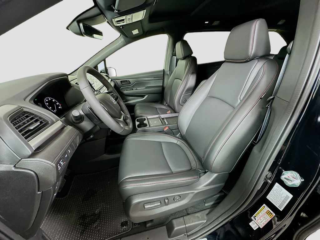 Thumbnail: 2026 Honda Odyssey - 15