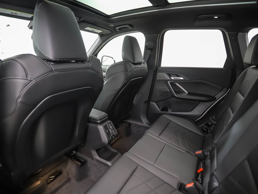 Thumbnail: 2026 BMW X1 - 21