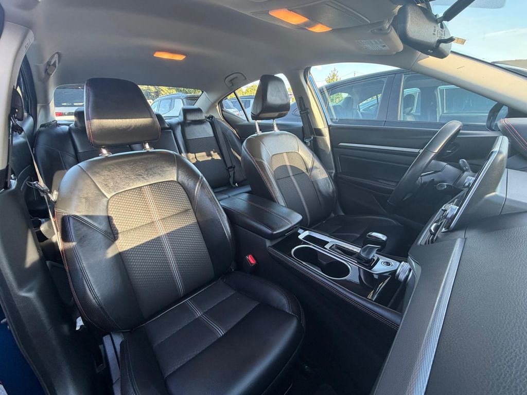 Used 2024 Nissan Altima Sedan