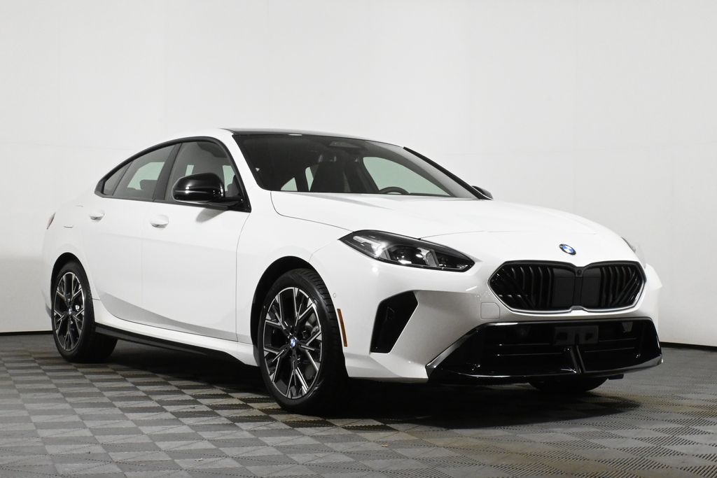 Thumbnail: 2026 BMW 2 Series - 9