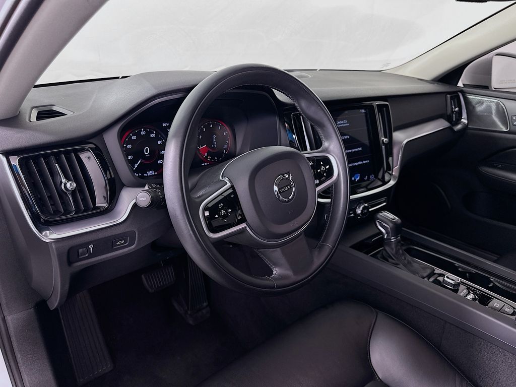 Thumbnail: 2020 Volvo S60 - 9