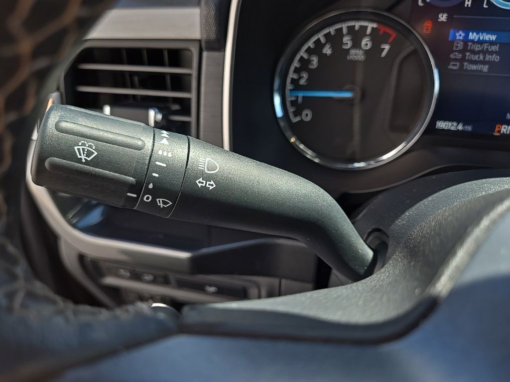 Used 2023 Gray Ford XLT image 31