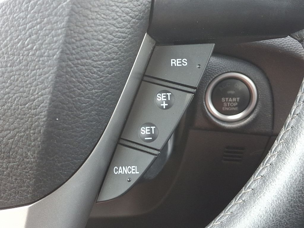 2013 Mazda Mazda3 i Touring 25