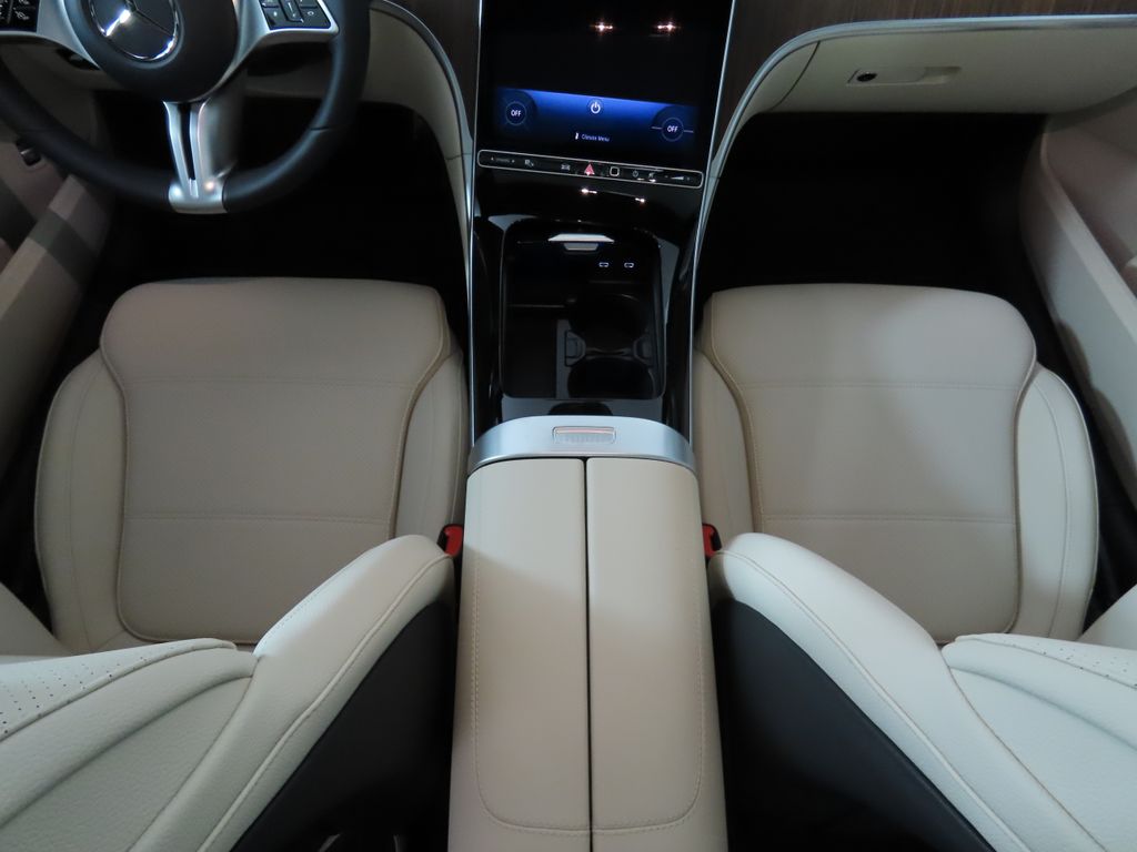 2025 Mercedes-Benz C-Class C 300 16