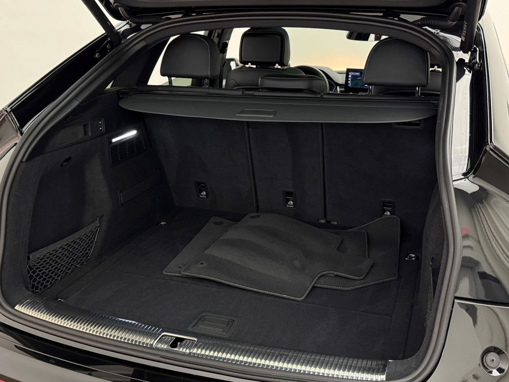 2023 Audi SQ5 Prestige 24
