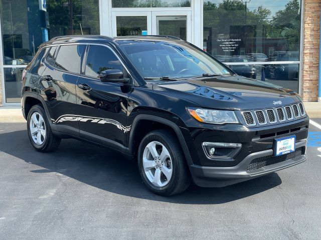 Diamond Black Crystal Pearlcoat 2021 Jeep Compass SUV / Crossover Four-Wheel Drive 9-Speed Automatic