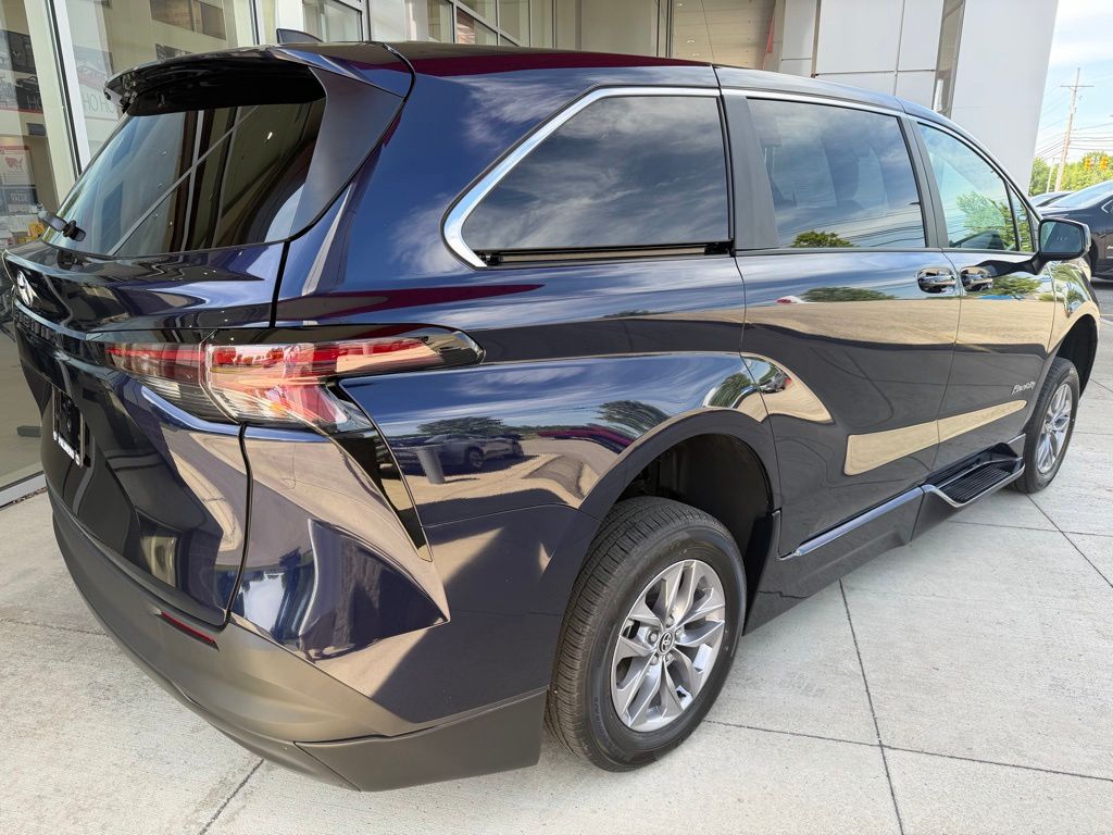 used 2026 Toyota Sienna car, priced at $89,903