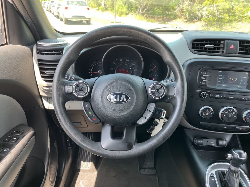 2016 Kia Soul S 16
