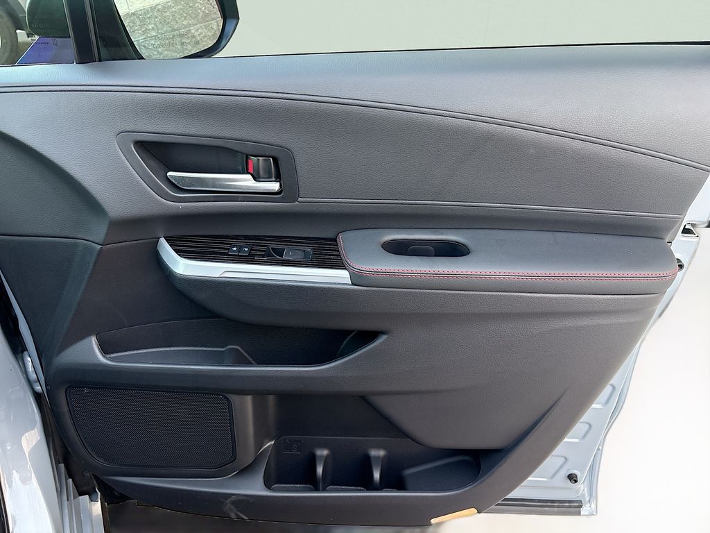 Thumbnail: 2026 Toyota Sienna - 26
