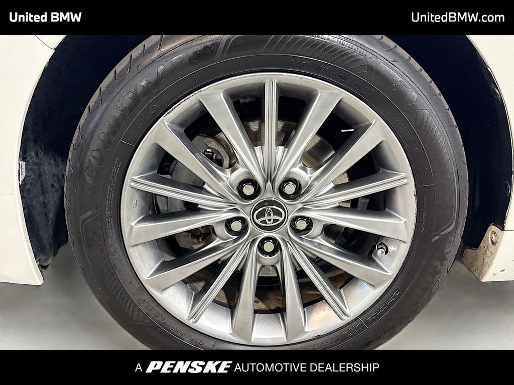 Thumbnail: 2016 Toyota Avalon - 2