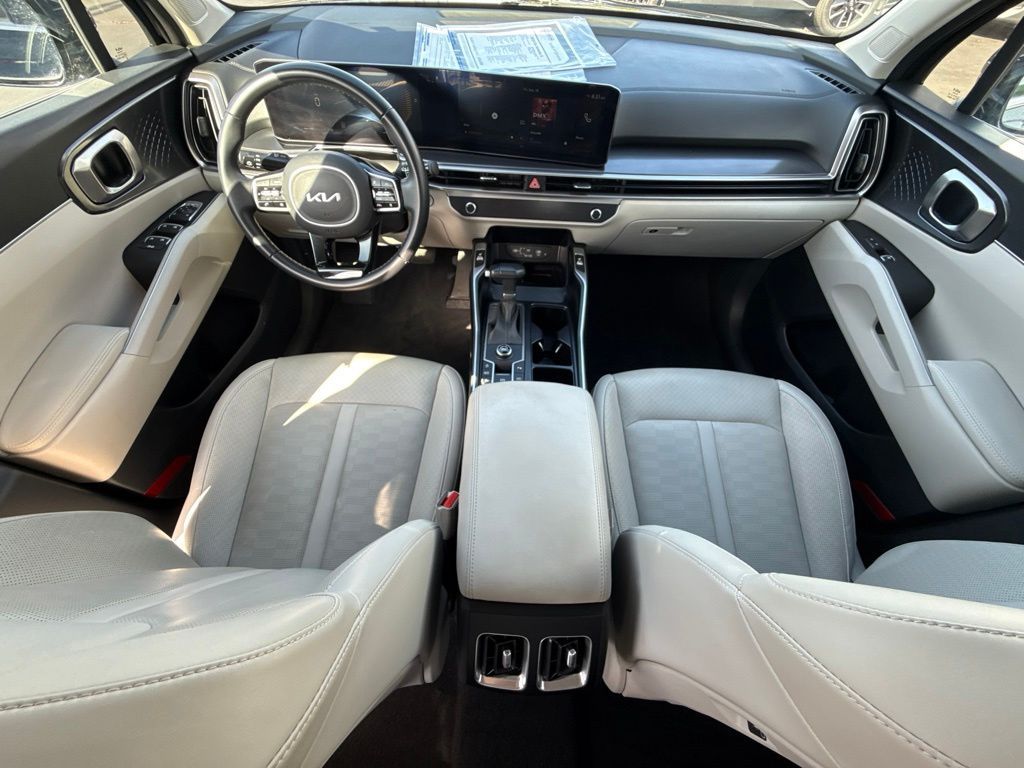 Used 2025 Kia Sorento SUV