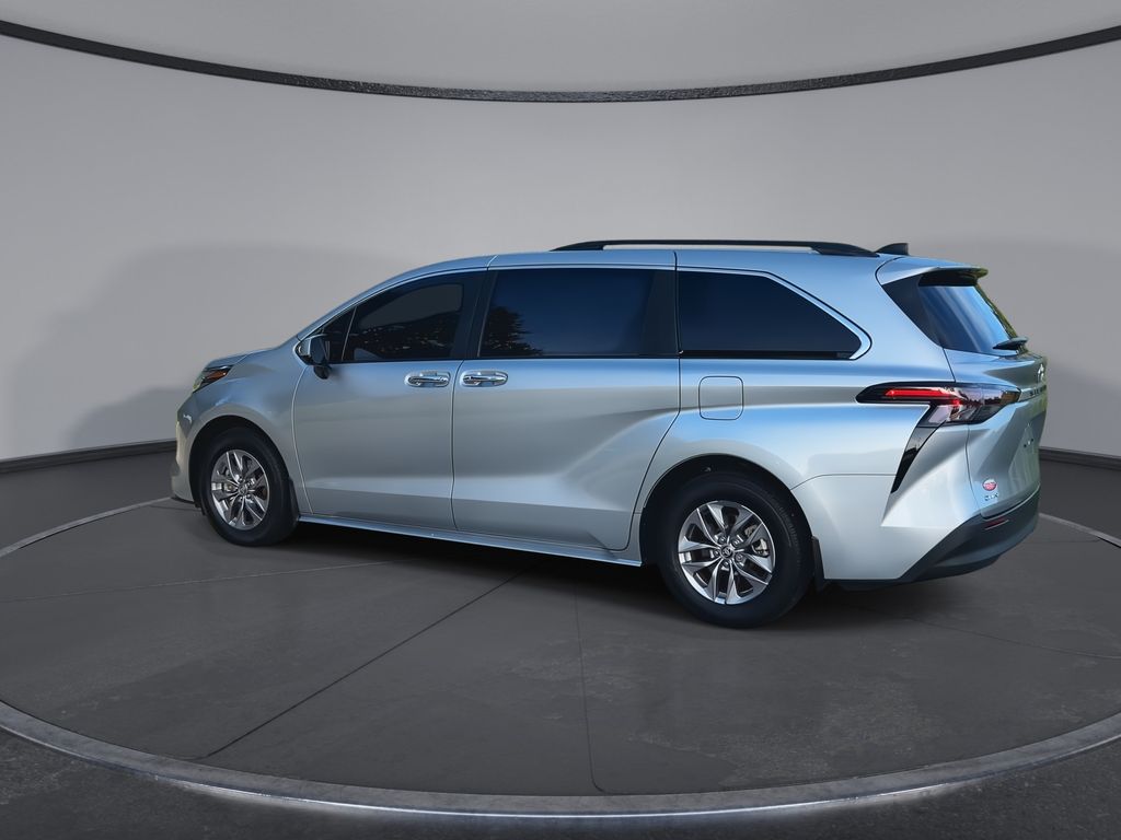 Thumbnail: 2025 Toyota Sienna - 6