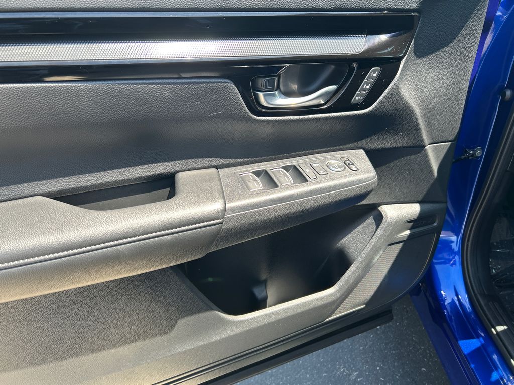 2025 Honda CR-V EX-L 11