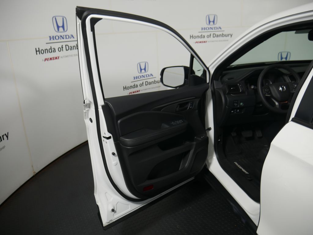 Thumbnail: 2022 Honda Passport - 10