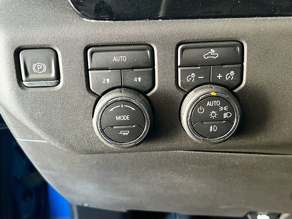 Used 2022 Blue Chevrolet RST image 10