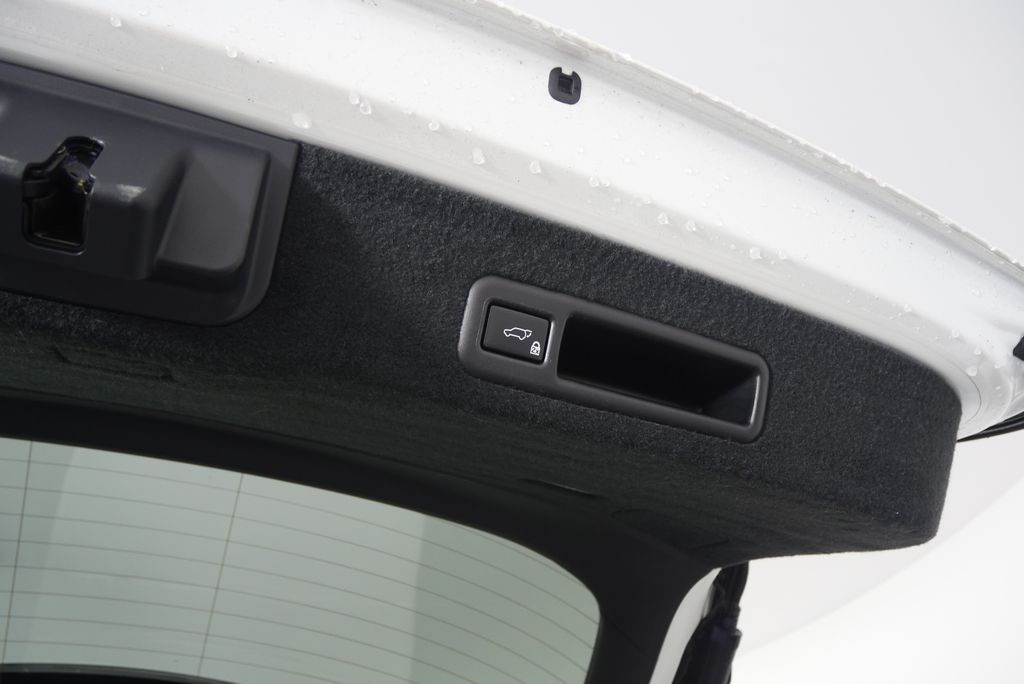 Thumbnail: 2017 Lexus RX - 16